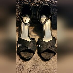Fioni Black Shimmer Lavish De Luxe Stiletto
